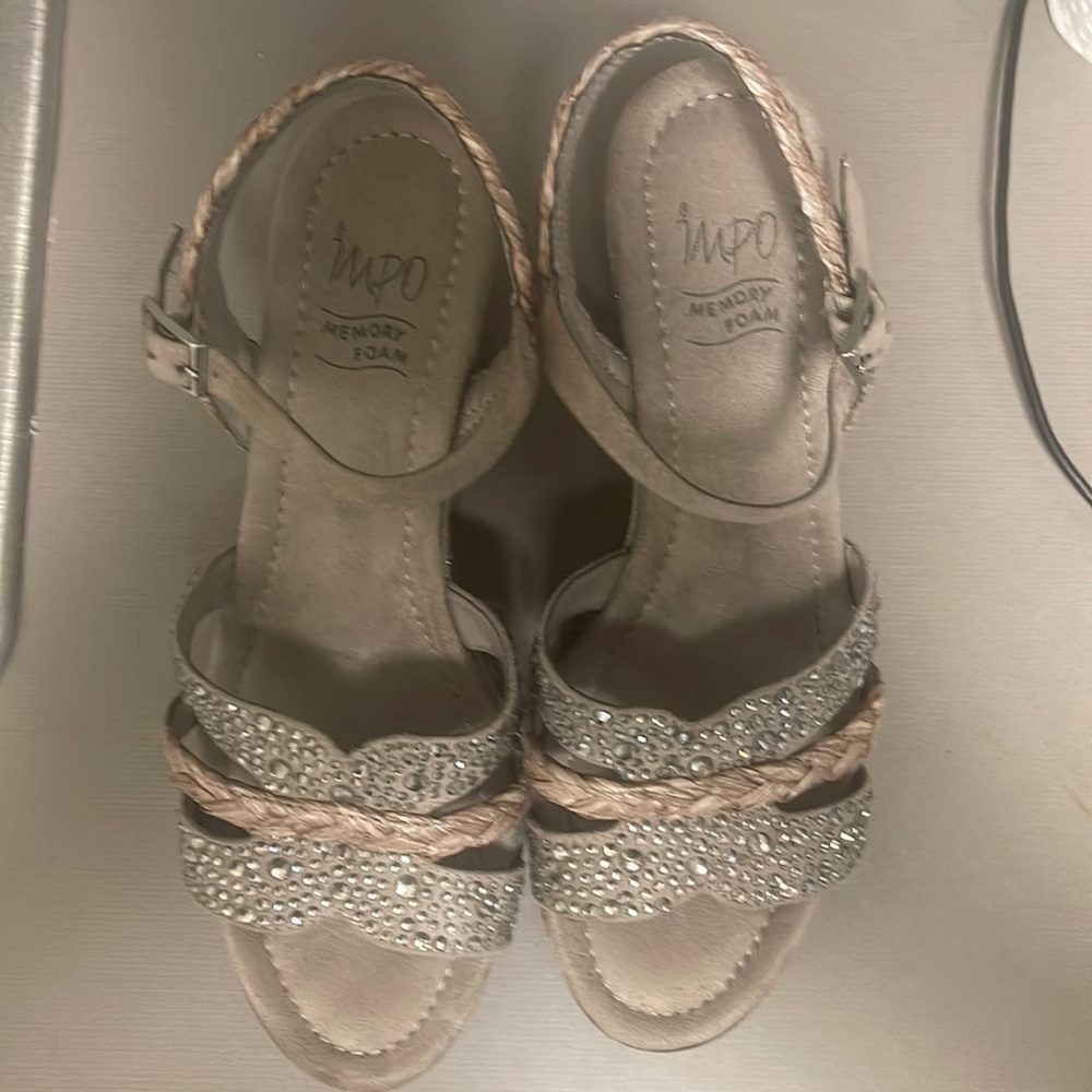 Wedge sandals